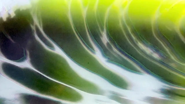 Green waves · close view